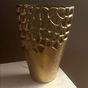 Elegant Gold Decorative Vase